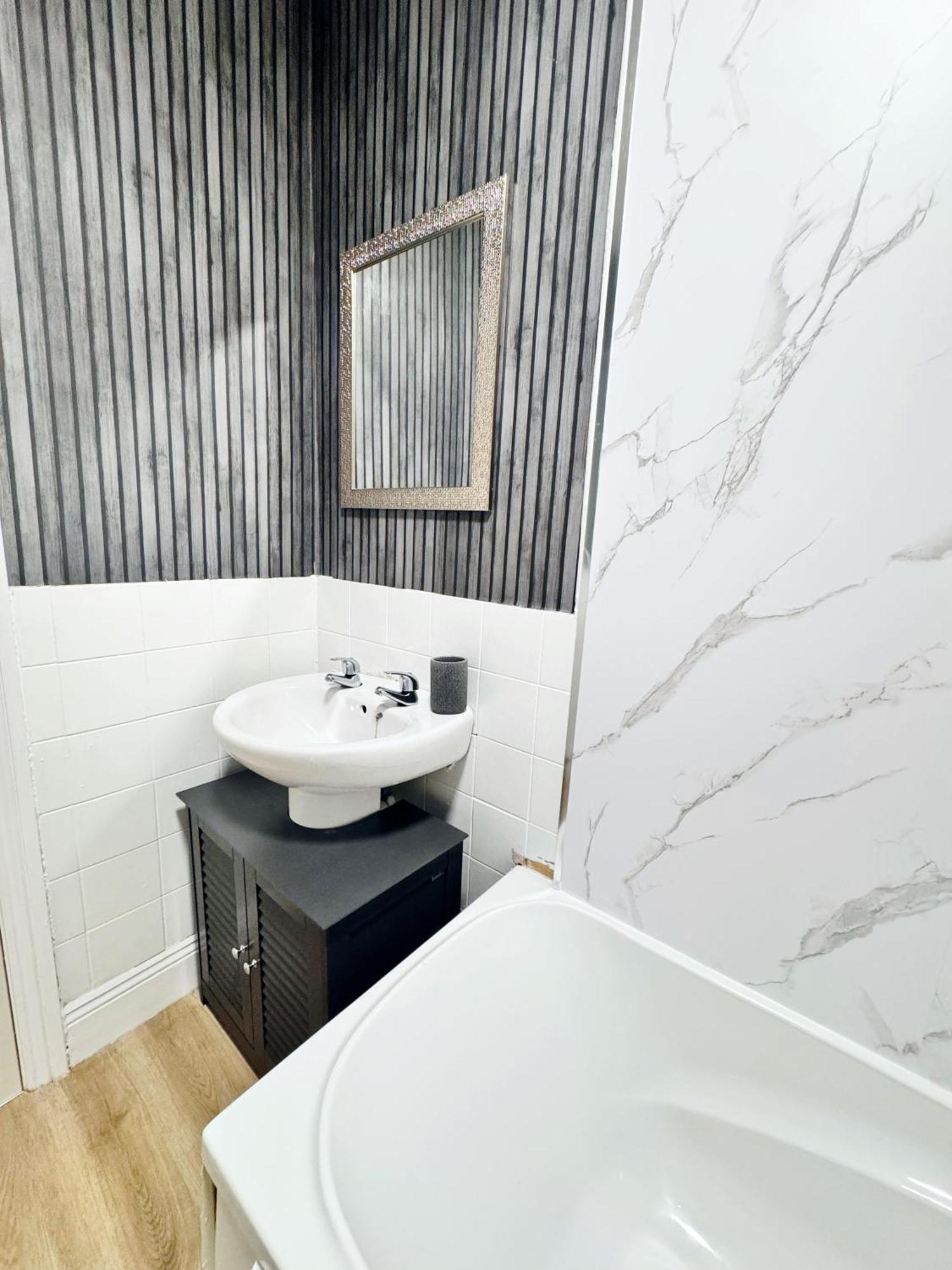 Best Deal Comfy Central & Chic 1 Bed Apartment In Plymouth Eksteriør bilde
