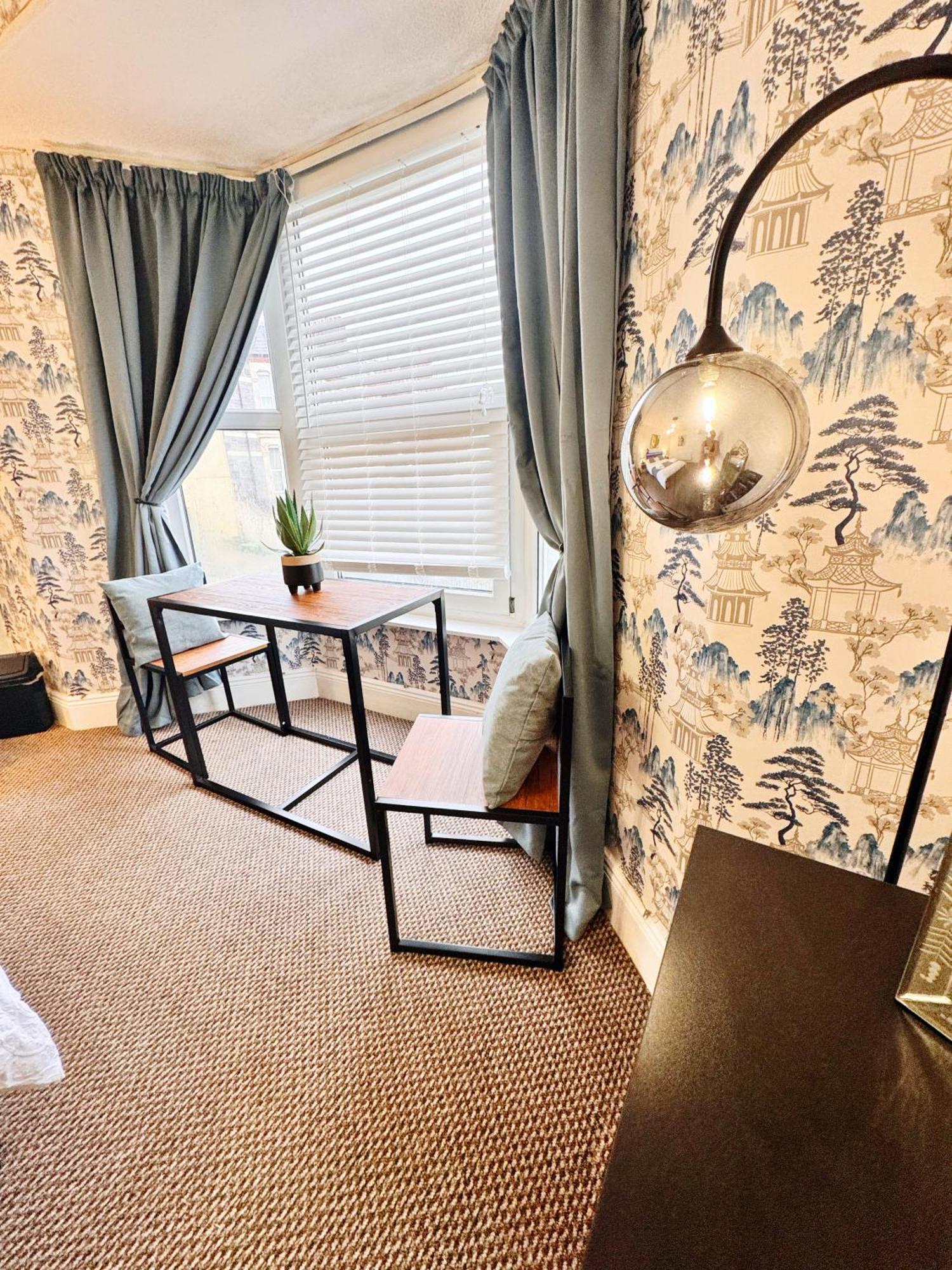 Best Deal Comfy Central & Chic 1 Bed Apartment In Plymouth Eksteriør bilde