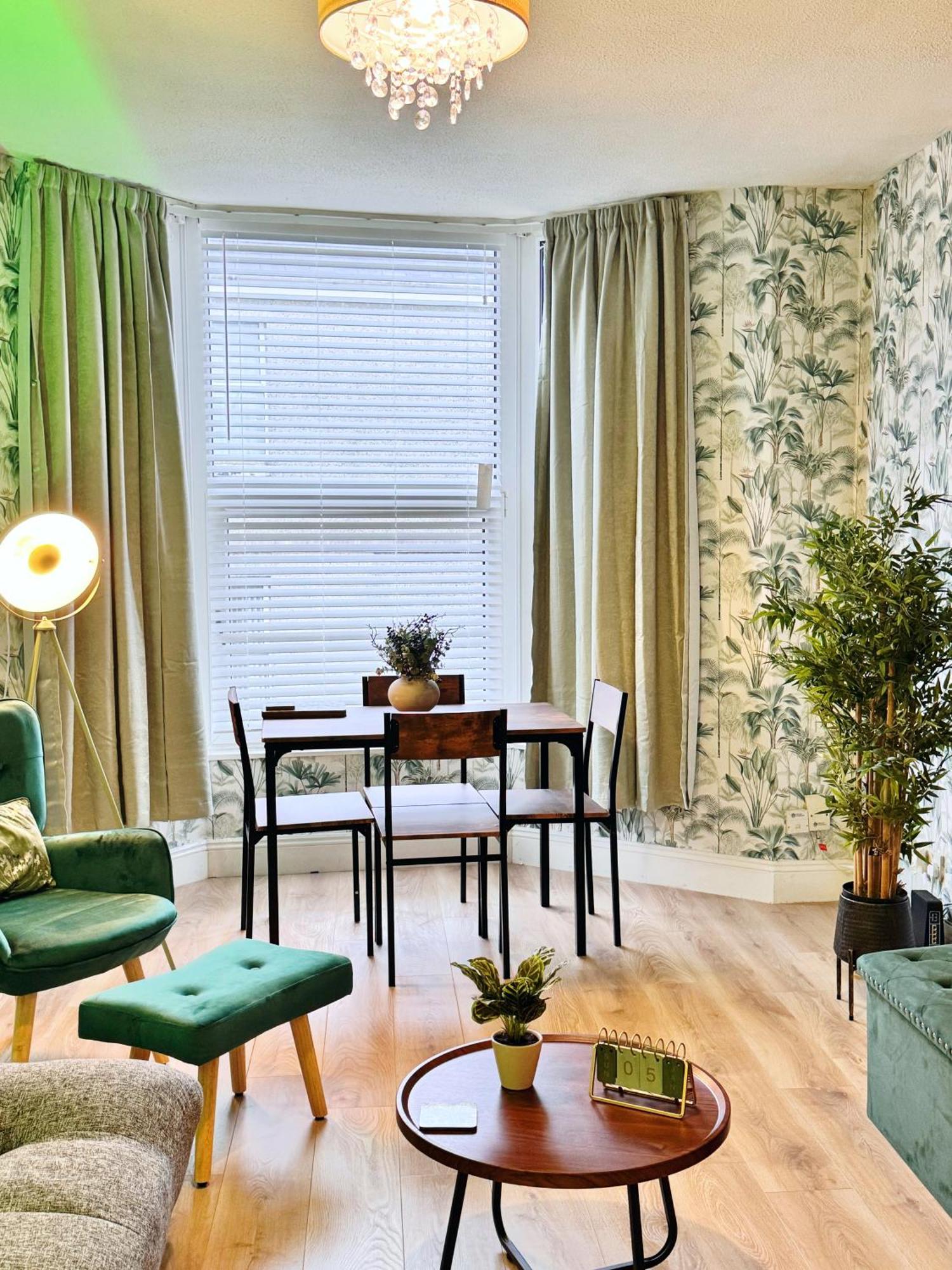 Best Deal Comfy Central & Chic 1 Bed Apartment In Plymouth Eksteriør bilde