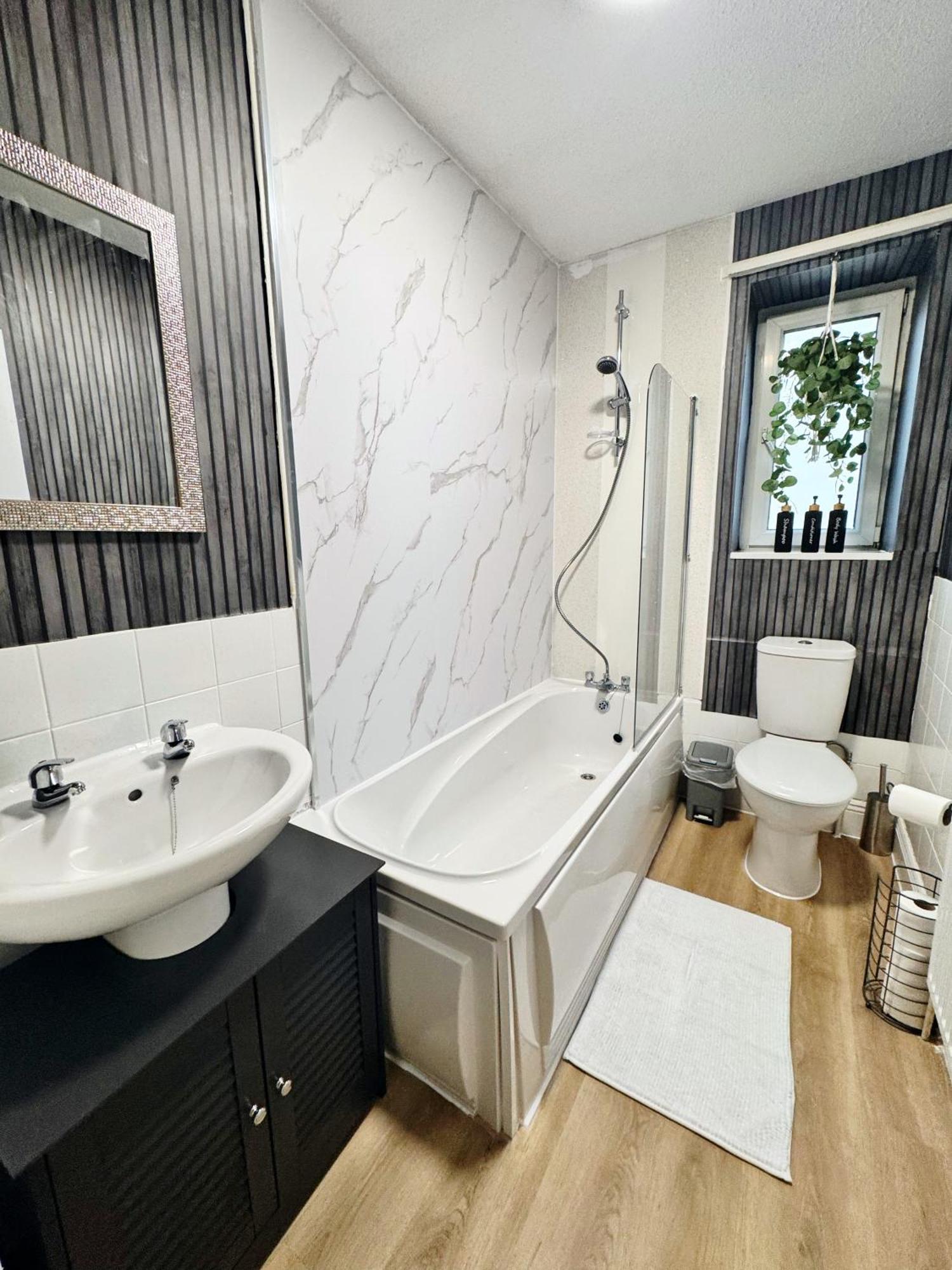 Best Deal Comfy Central & Chic 1 Bed Apartment In Plymouth Eksteriør bilde